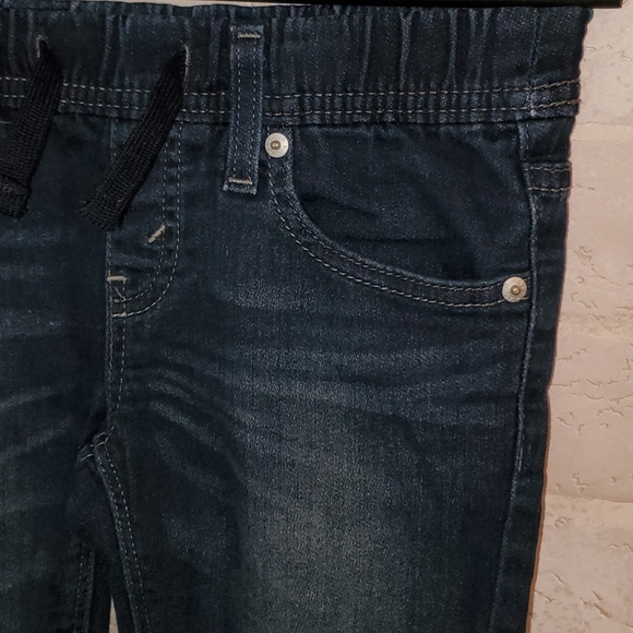Levi Strauss Pull on Jeans - Picture 5 of 10